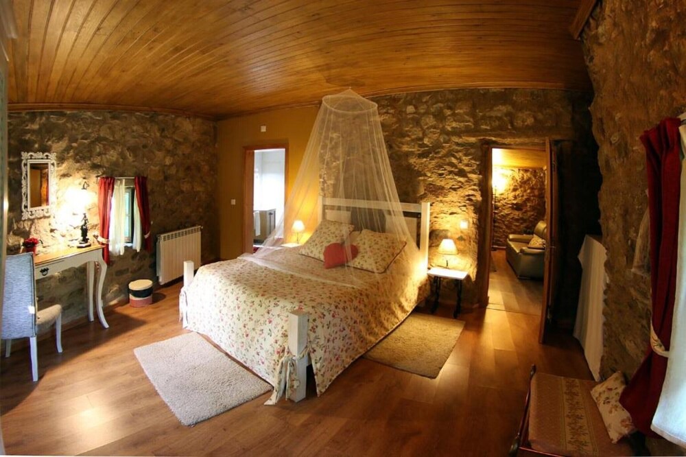 Photo of Bedroom in Miranda do Corvo