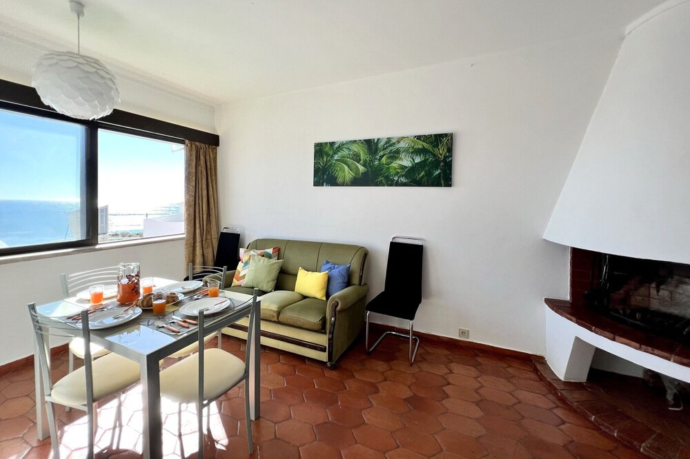 Photo of Livingroom in Peneco Beach