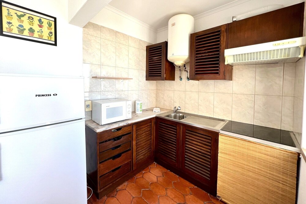 Photo of Kitchen in Peneco Beach