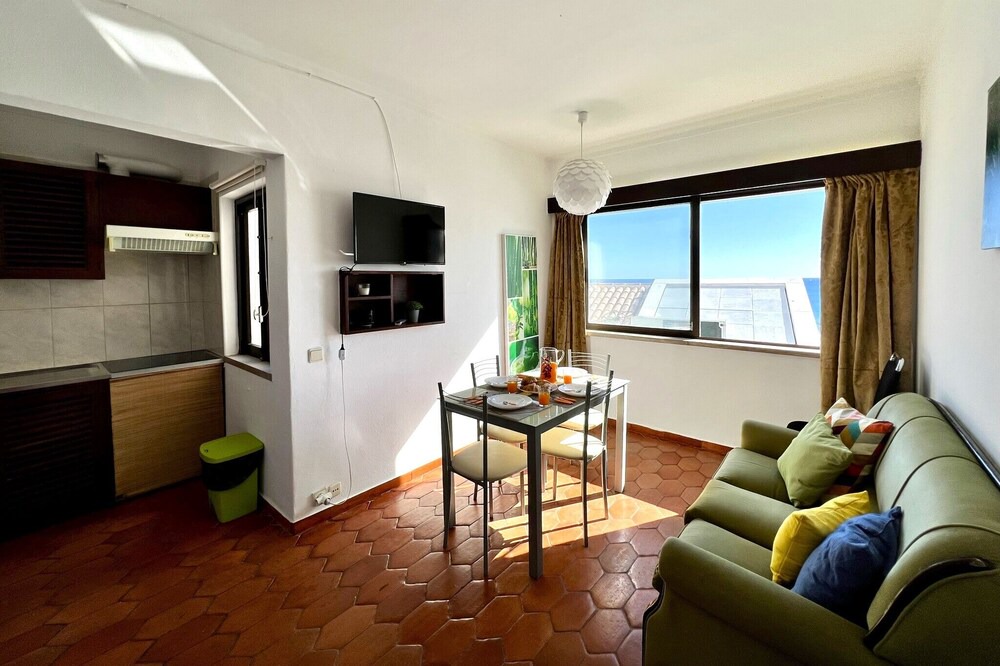 Photo of Livingroom in Peneco Beach