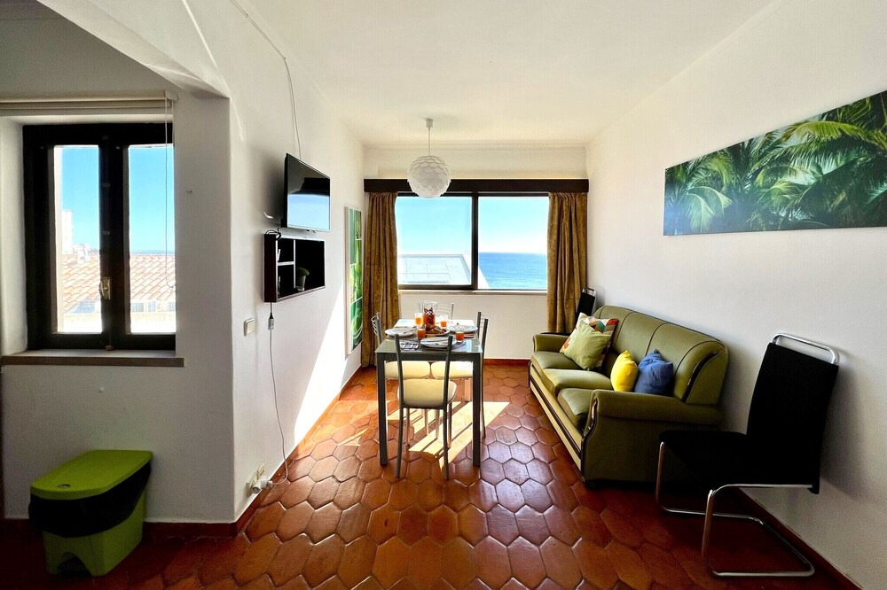Photo of Livingroom in Peneco Beach