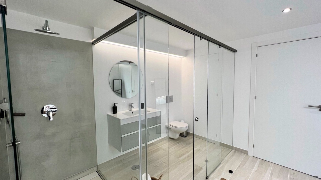 Photo of Bathroom in Patroves