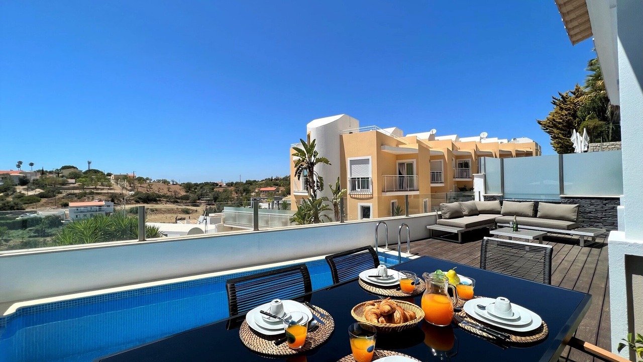 Photo of Patio Balcony in Patroves