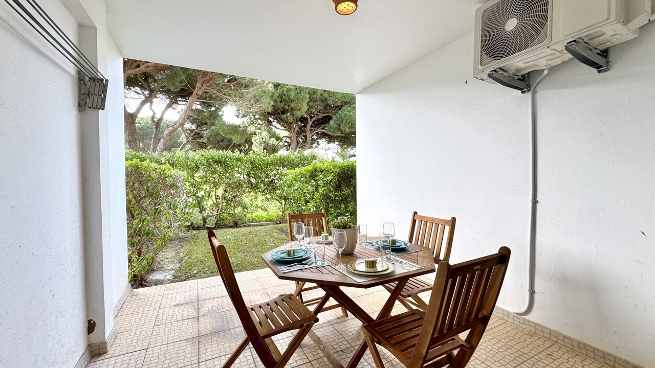 Photo of Patio Balcony in Olhos D'Agua