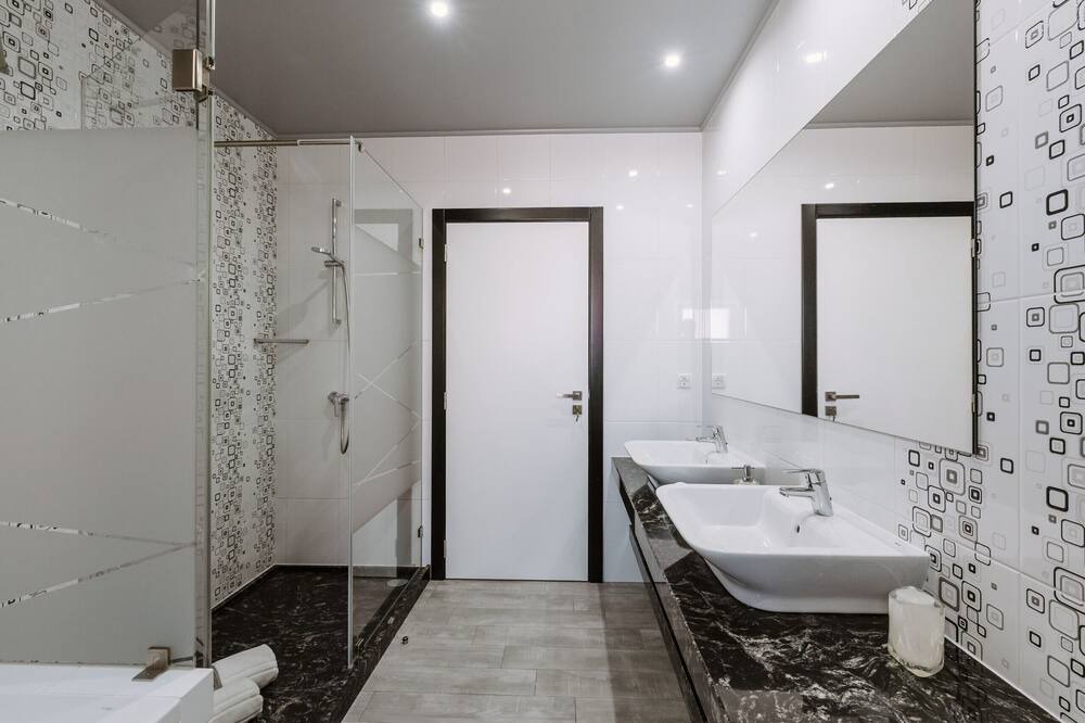 Photo of Bathroom in Olho Marinho