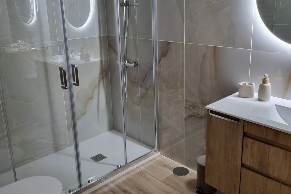 Photo of Bathroom in Angeiras