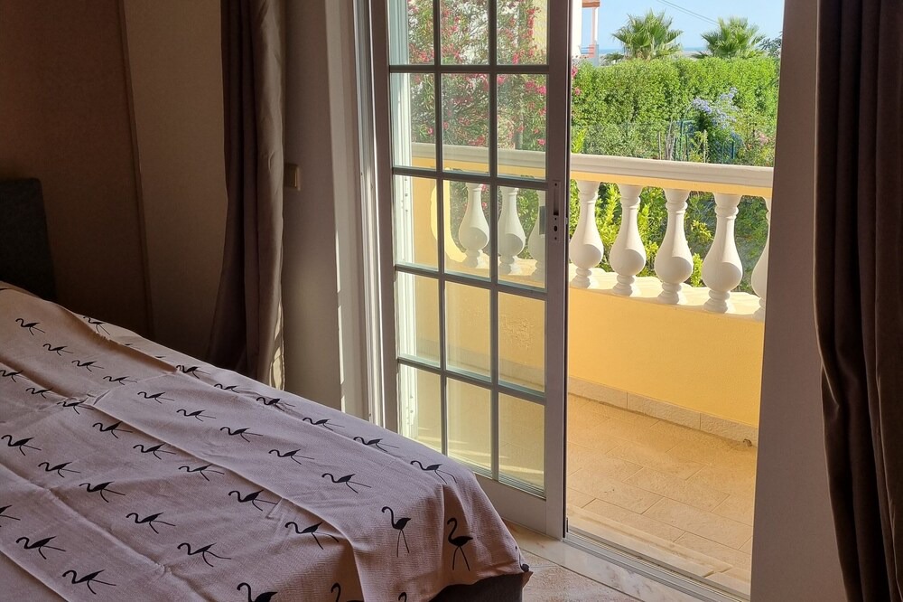 Photo of Bedroom in Moncarapacho e Fuseta