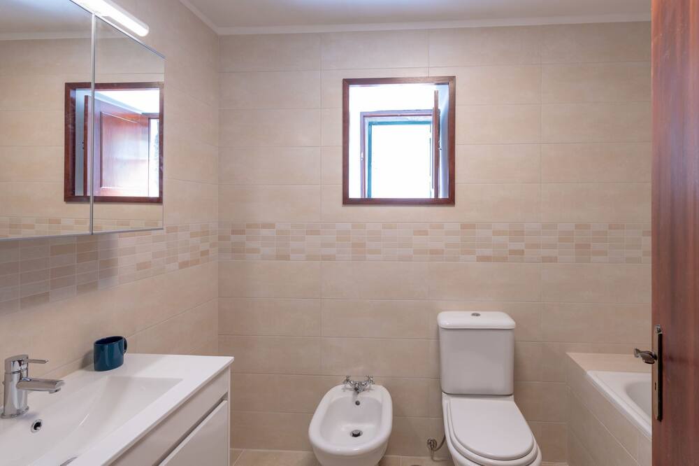 Photo of Bathroom in Fornelos