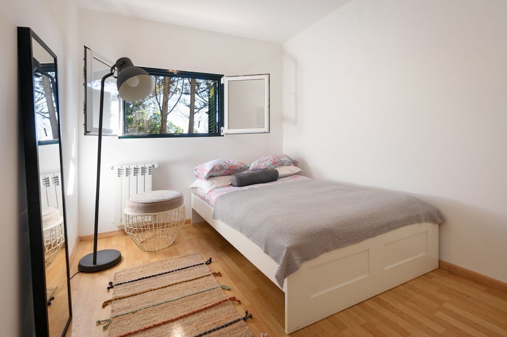Photo of Bedroom in Malveira da Serra