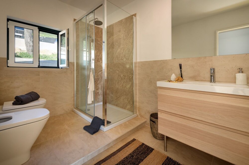 Photo of Bathroom in Malveira da Serra