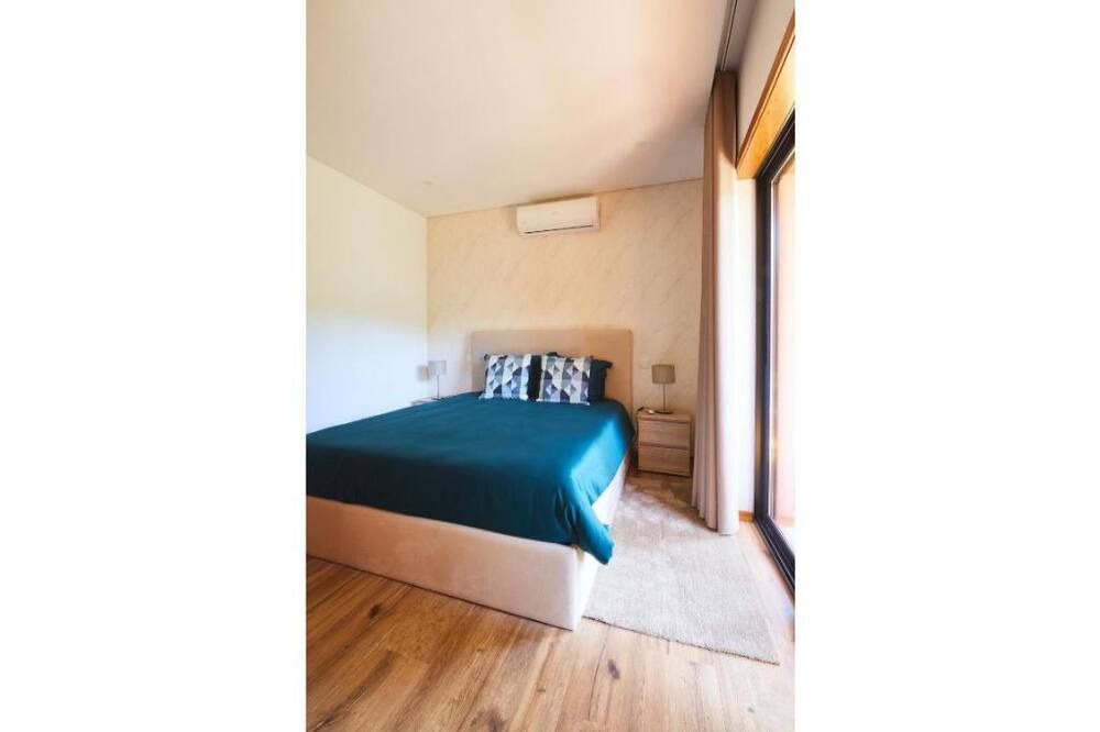 Photo of Bedroom in Travanca