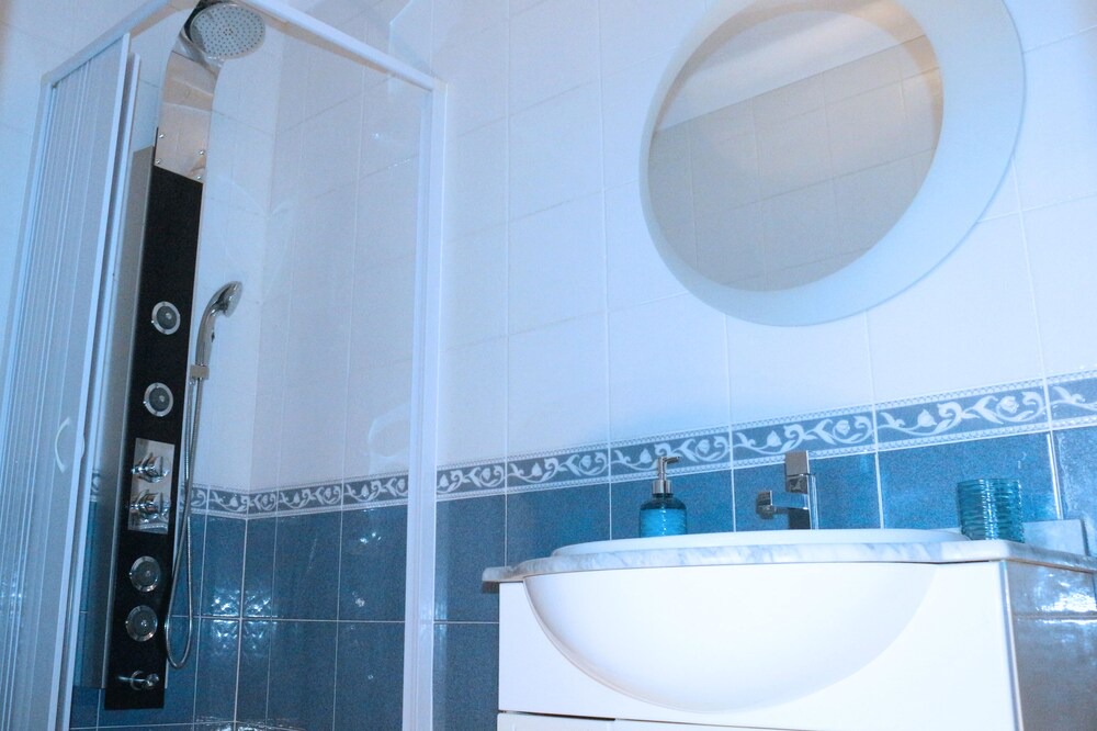 Photo of Bathroom in Obidos