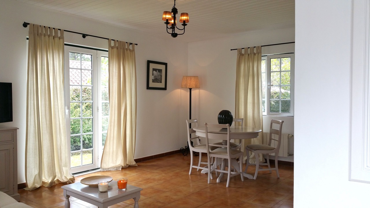 Photo of Bedroom in Capelas