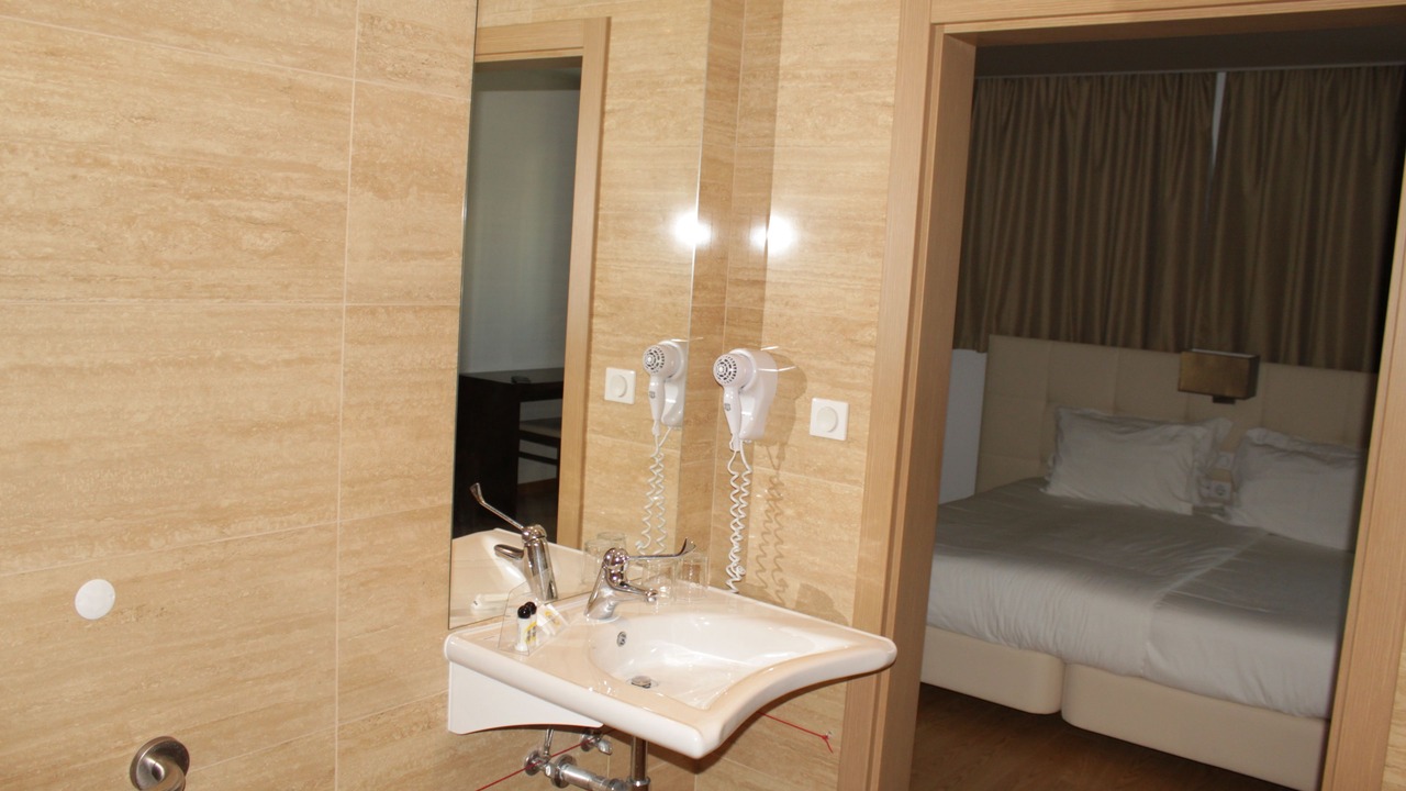 Photo of Bathroom in Ferreira do Alentejo