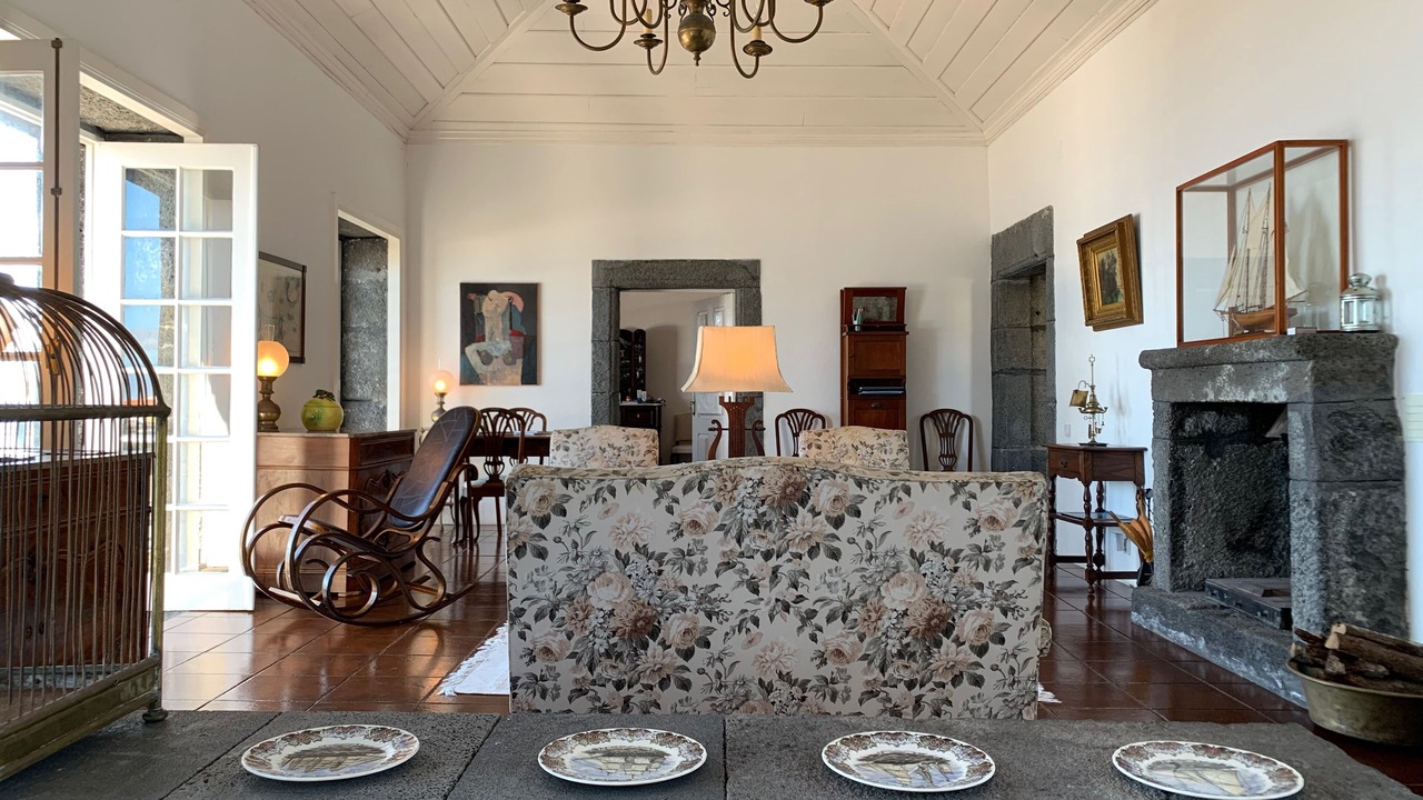 Photo of Livingroom in Cais do Pico