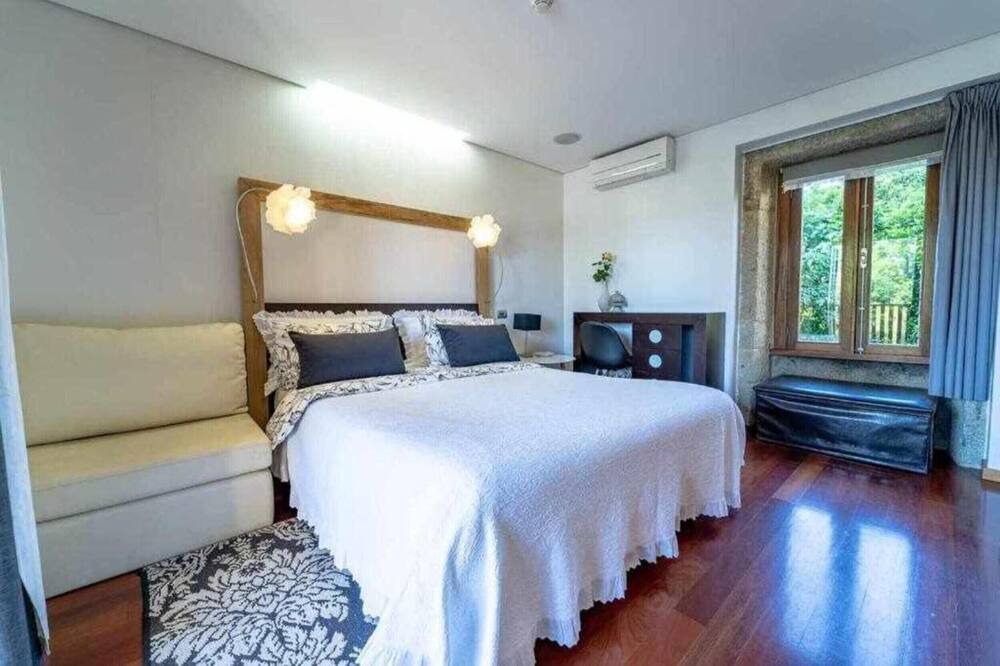 Photo of Bedroom in Amares