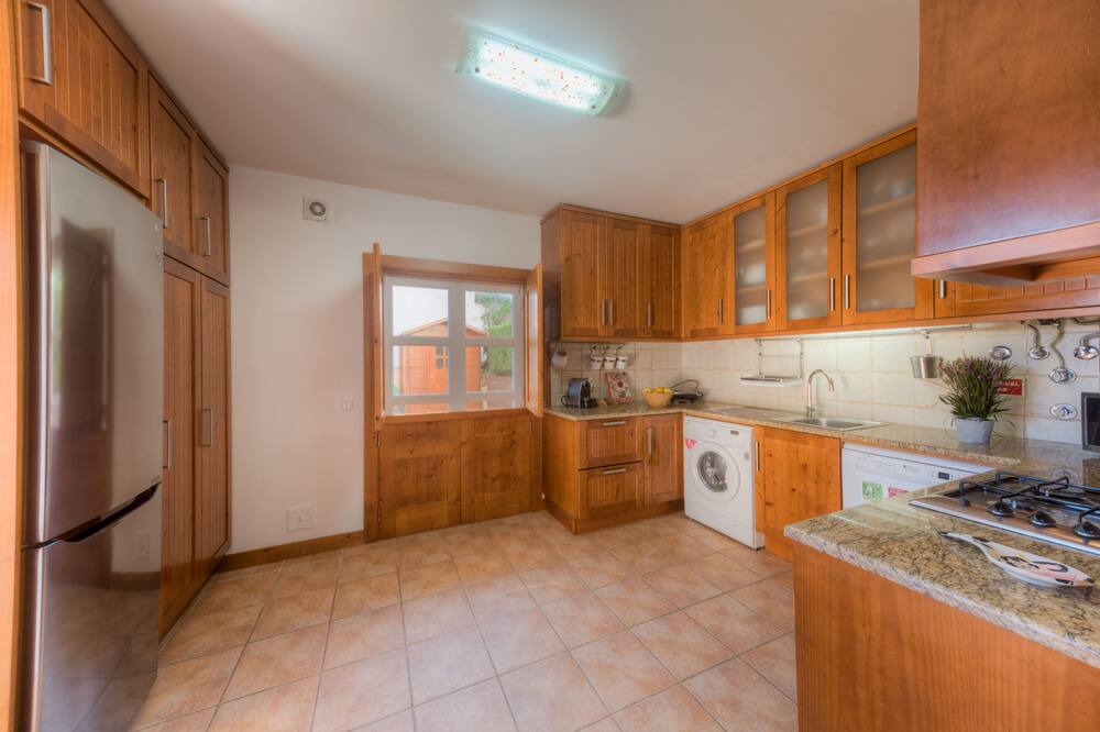 Photo of Kitchen in Sao Martinho do Porto