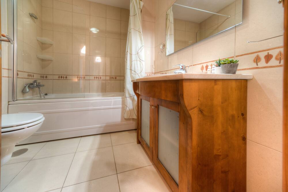 Photo of Bathroom in Sao Martinho do Porto