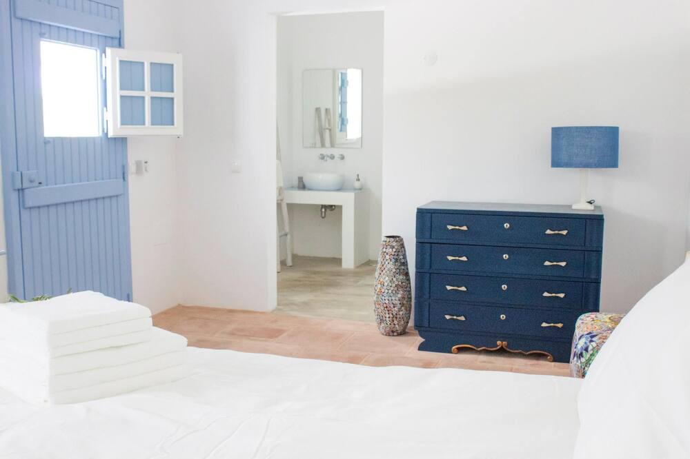 Photo of Bedroom in Evora