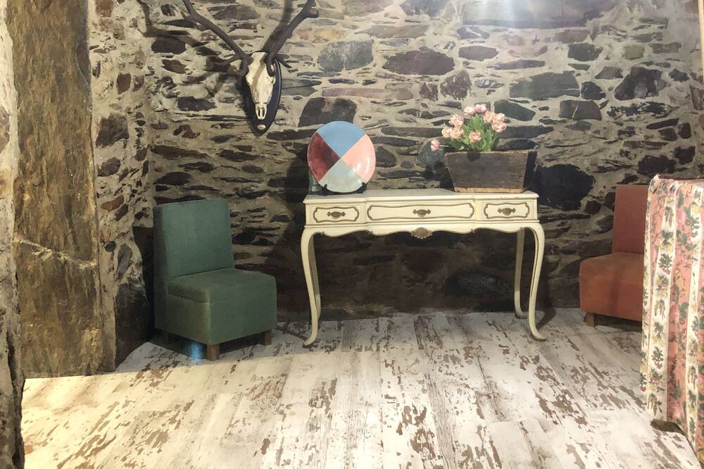 Photo of Livingroom in Alvarenga