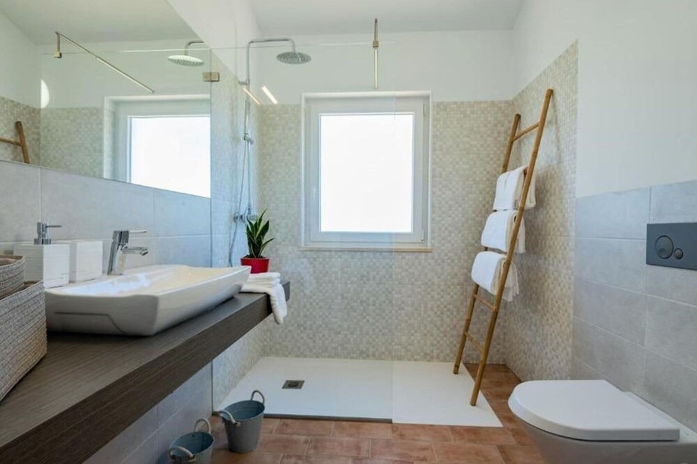 Photo of Bathroom in Santiago do Cacem