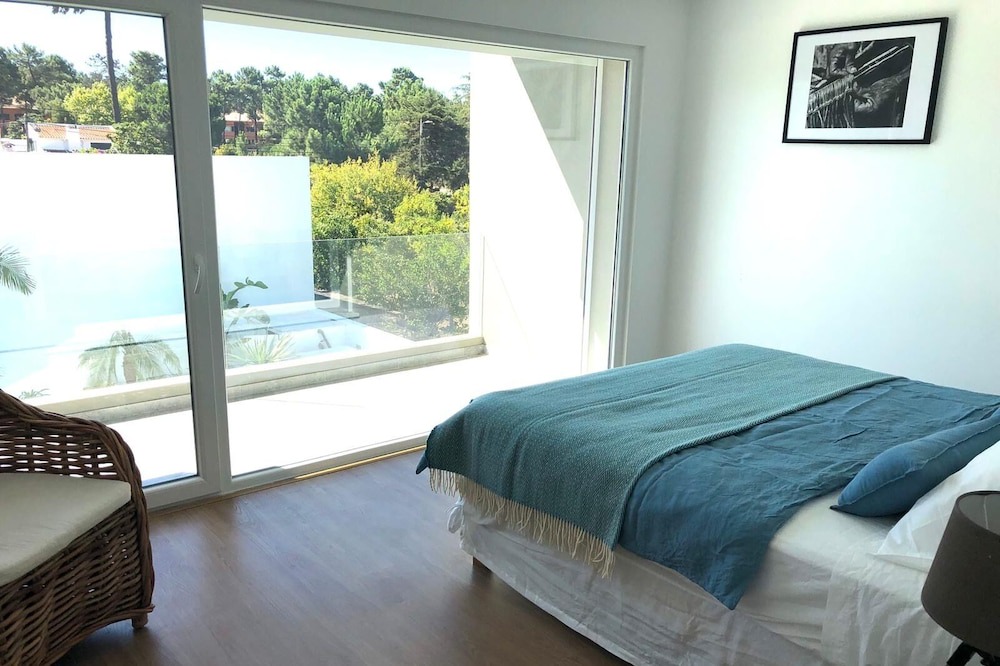 Photo of Bedroom in Charneca de Caparica e Sobreda
