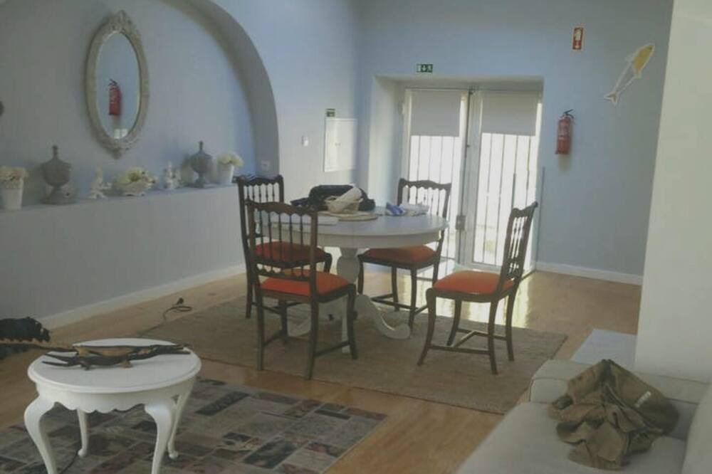 Photo of Livingroom in Cacilhas