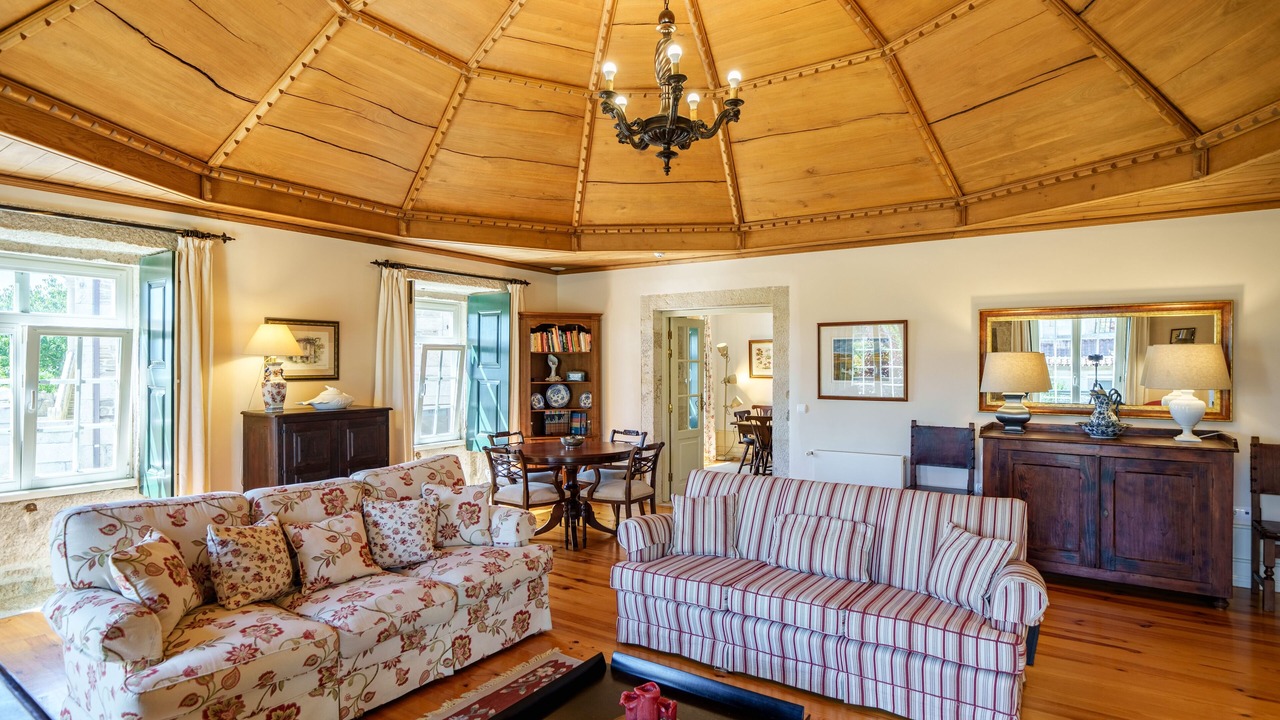 Photo of Livingroom in Armamar