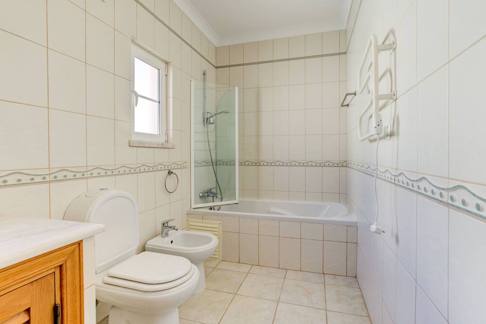 Photo of Bathroom in Budens