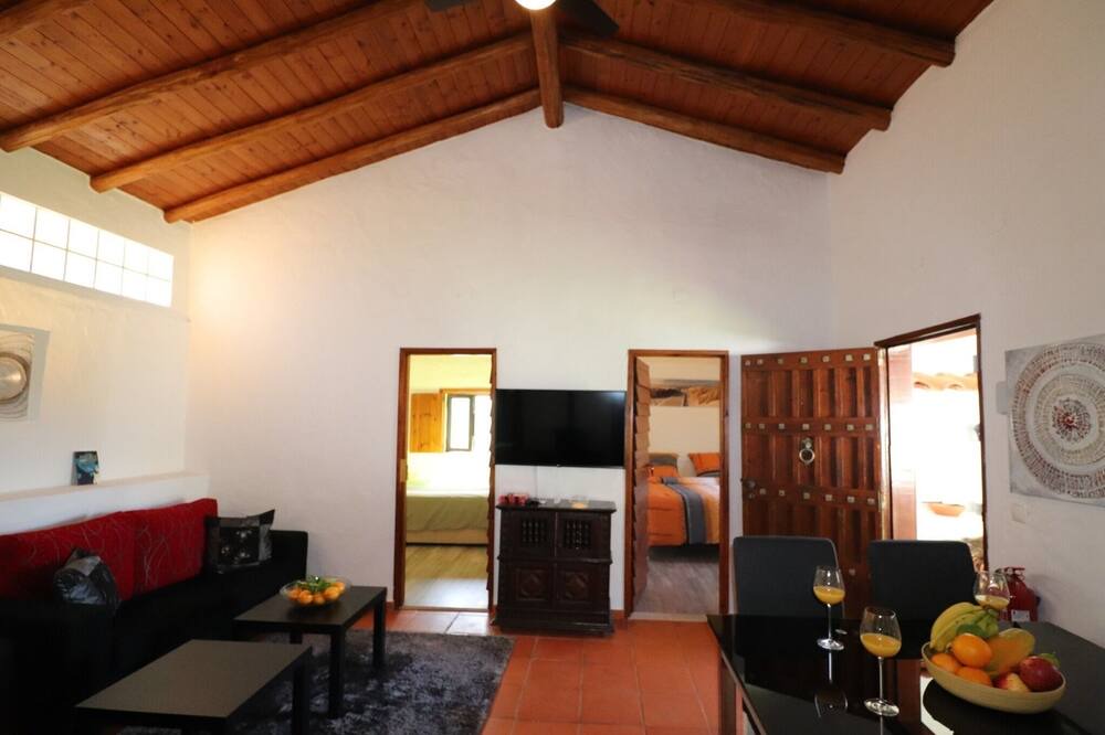 Photo of Livingroom in Cumeada