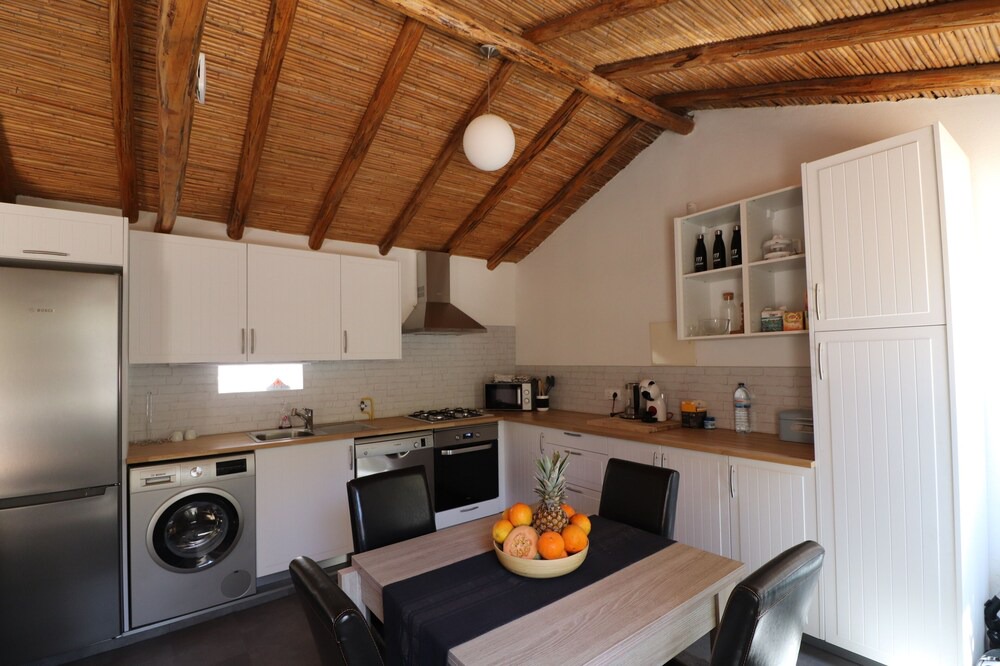 Photo of Kitchen in Cumeada