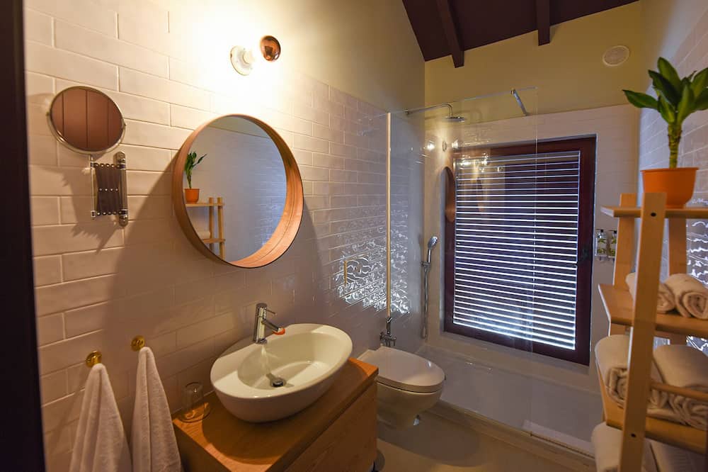Photo of Bathroom in Beijos