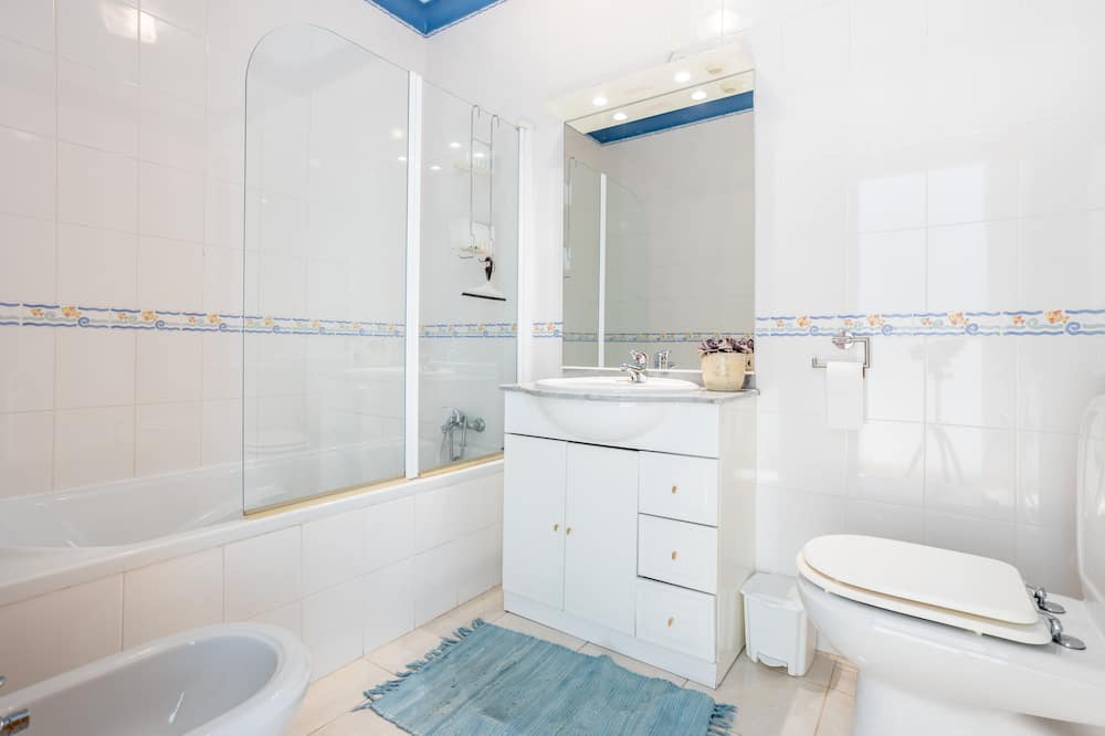 Photo of Bathroom in Porto de Mos