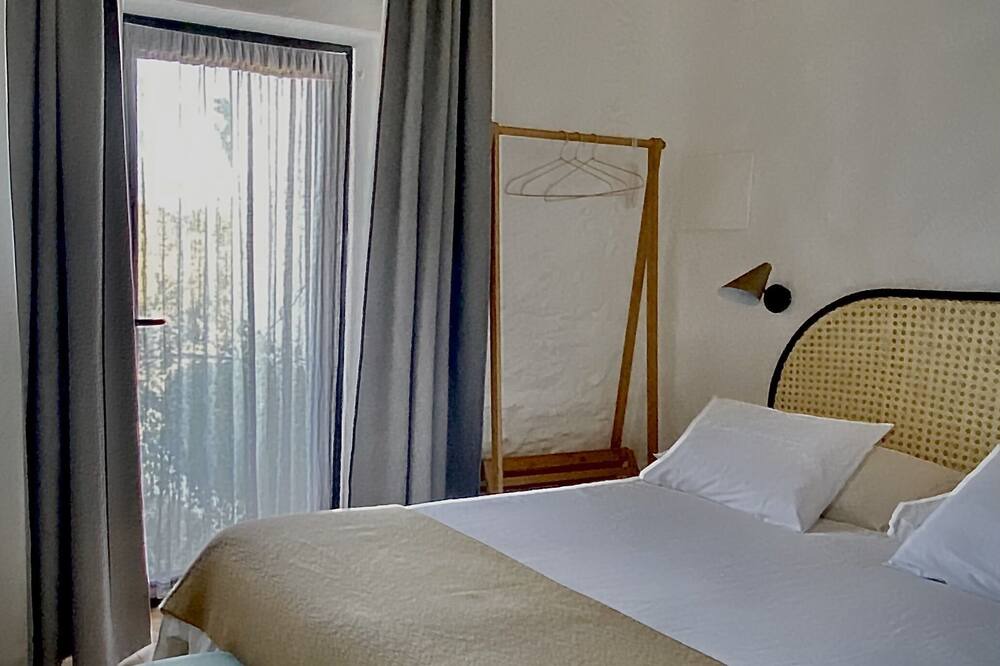 Photo of Bedroom in Ourique