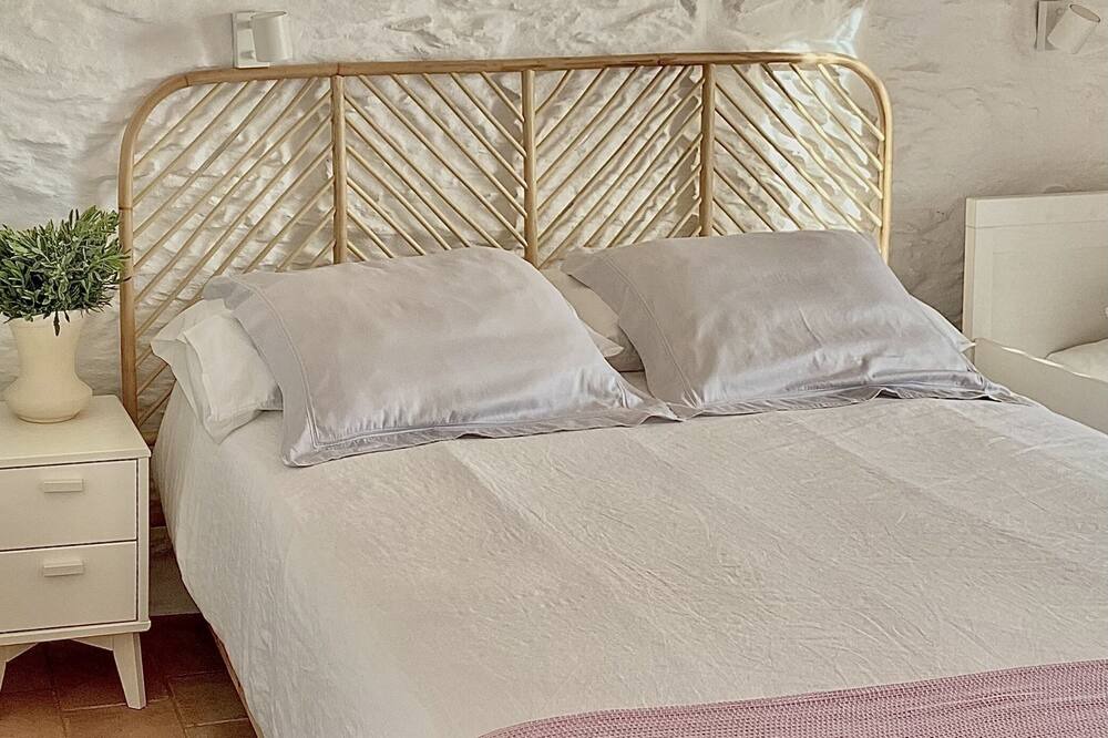 Photo of Bedroom in Ourique