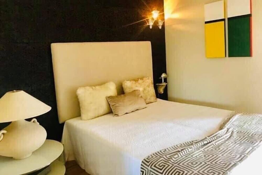 Photo of Bedroom in Viana do Castelo