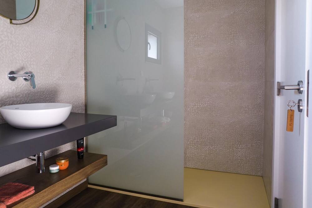 Photo of Bathroom in Ribamar