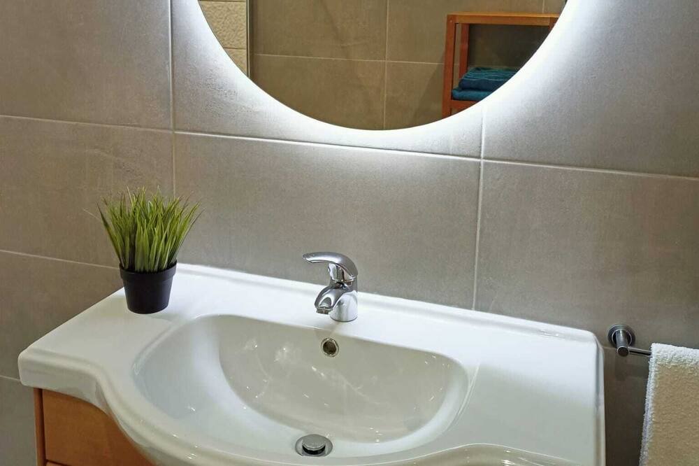 Photo of Bathroom in Torreira
