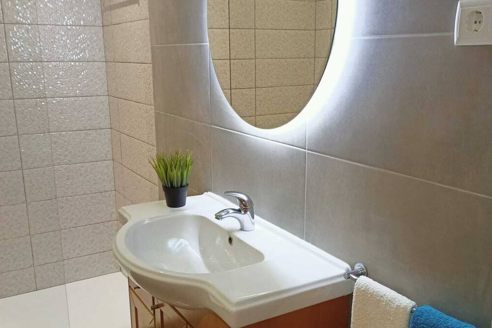 Photo of Bathroom in Torreira
