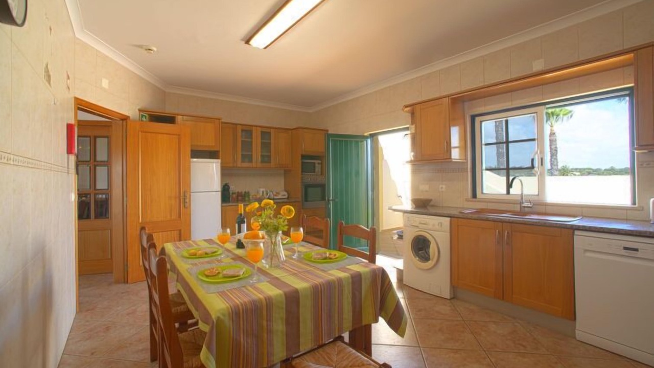 Photo of Kitchen in Caramujeira