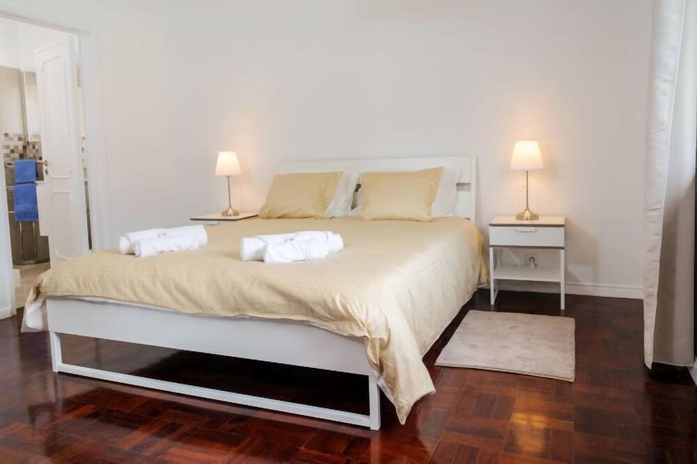 Photo of Bedroom in Cascais
