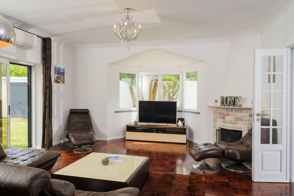 Photo of Livingroom in Cascais