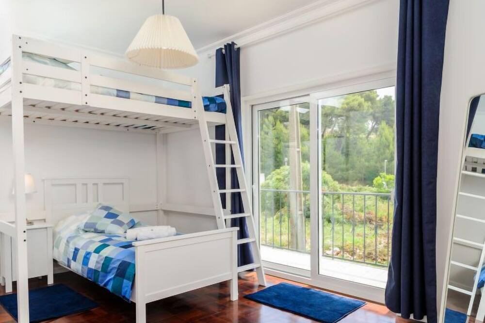 Photo of Bedroom in Cascais