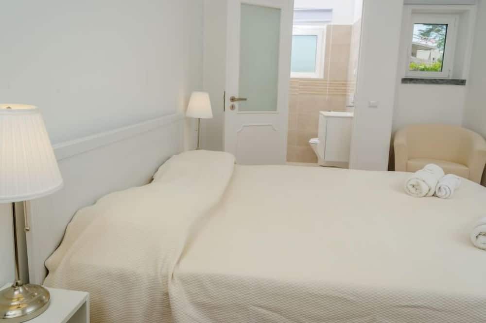 Photo of Bedroom in Cascais