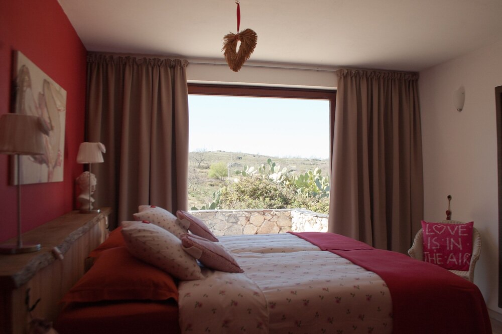 Photo of Bedroom in Santiago Maior