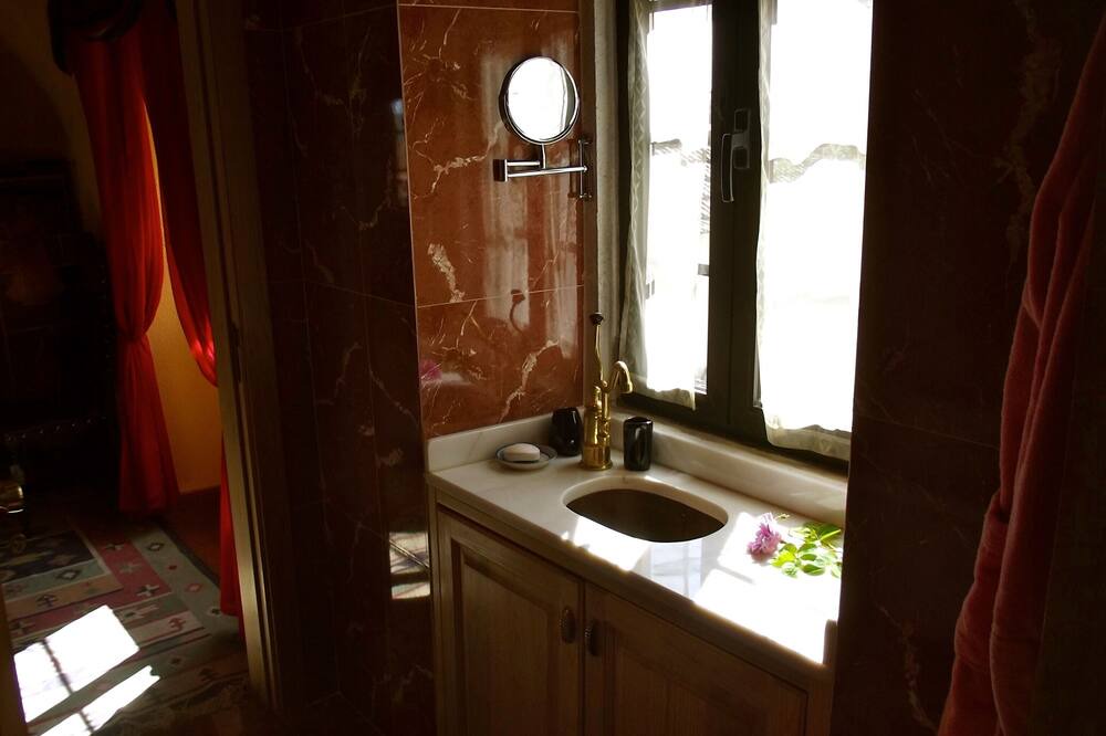 Photo of Bathroom in Pedrogao Grande