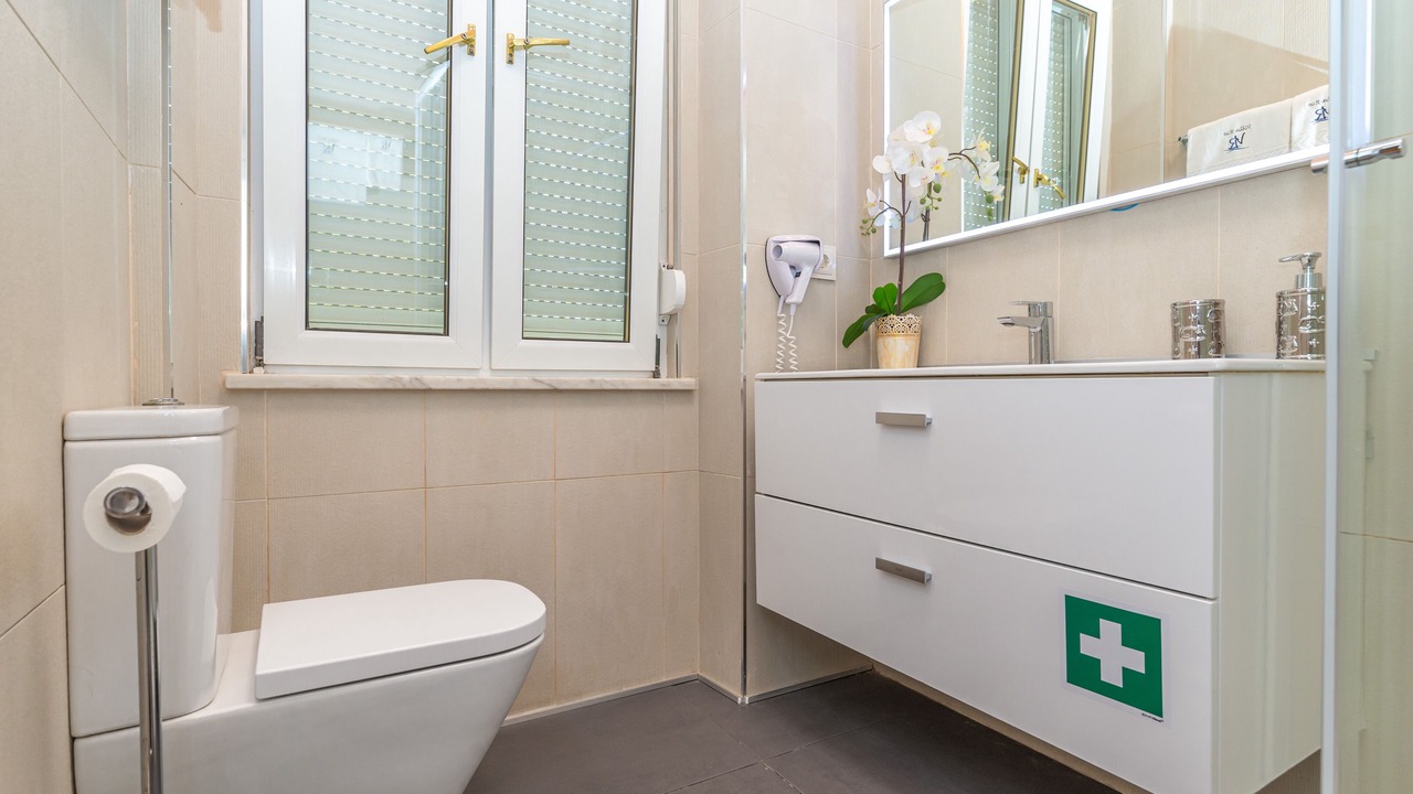 Photo of Bathroom in Portimao City Centre