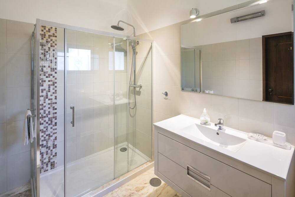 Photo of Bathroom in Caramujeira