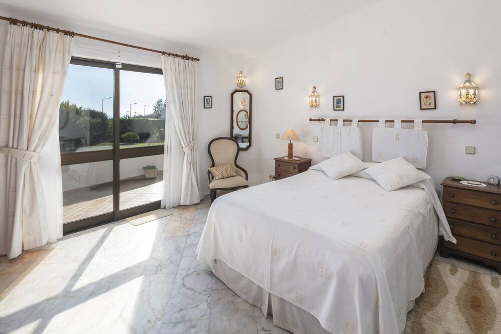 Photo of Bedroom in Caramujeira