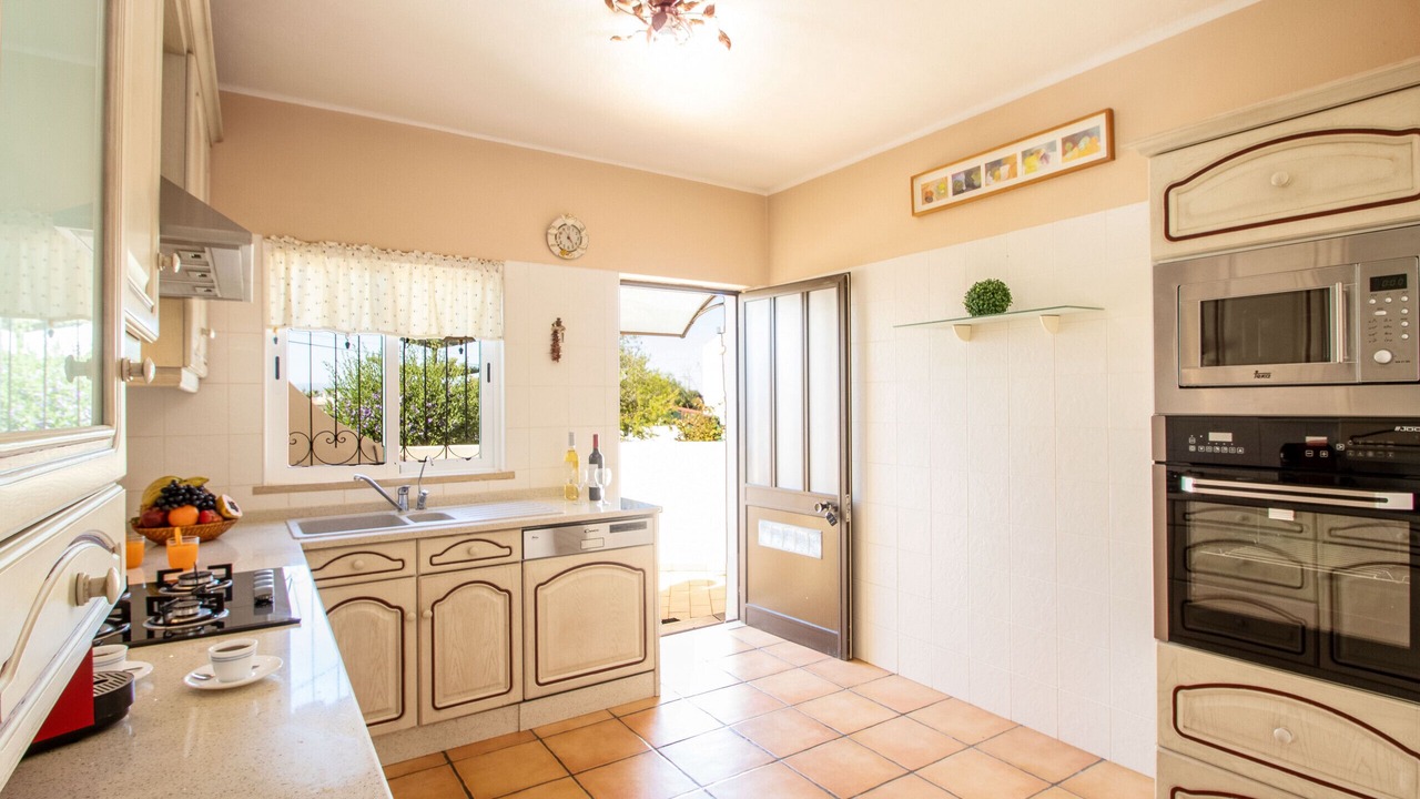 Photo of Kitchen in Carvoeiro